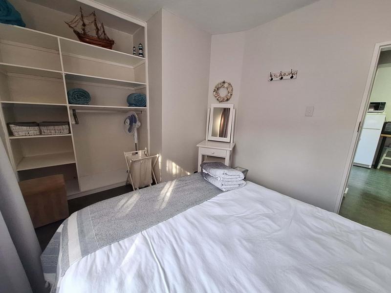 7 Bedroom Property for Sale in Bay View Western Cape